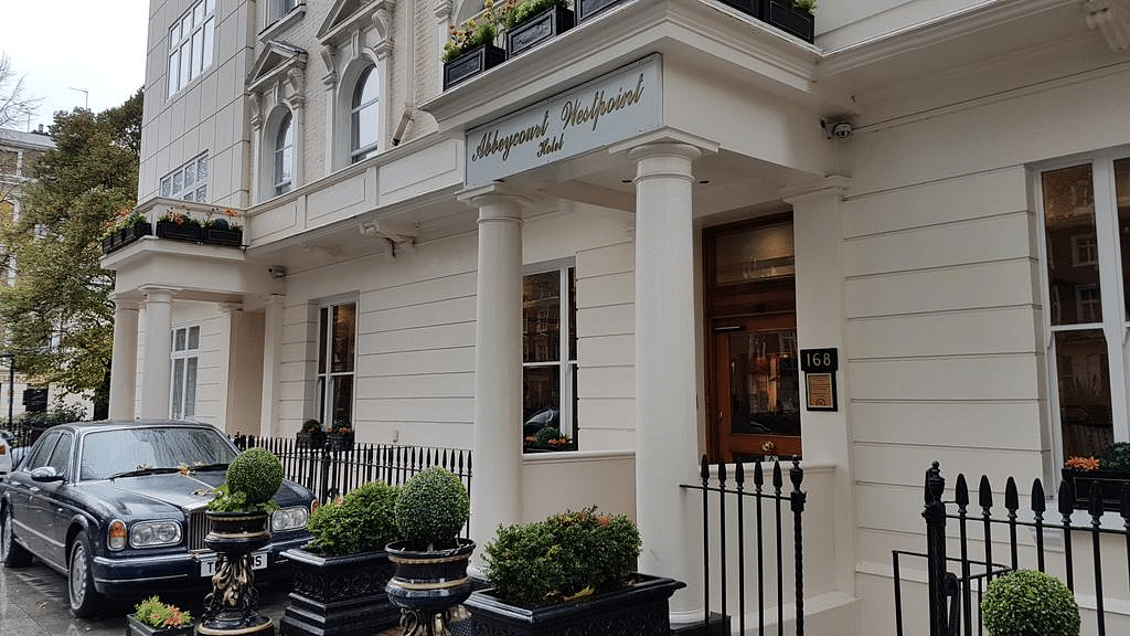 Hotel central photo Abbey Court Hotel