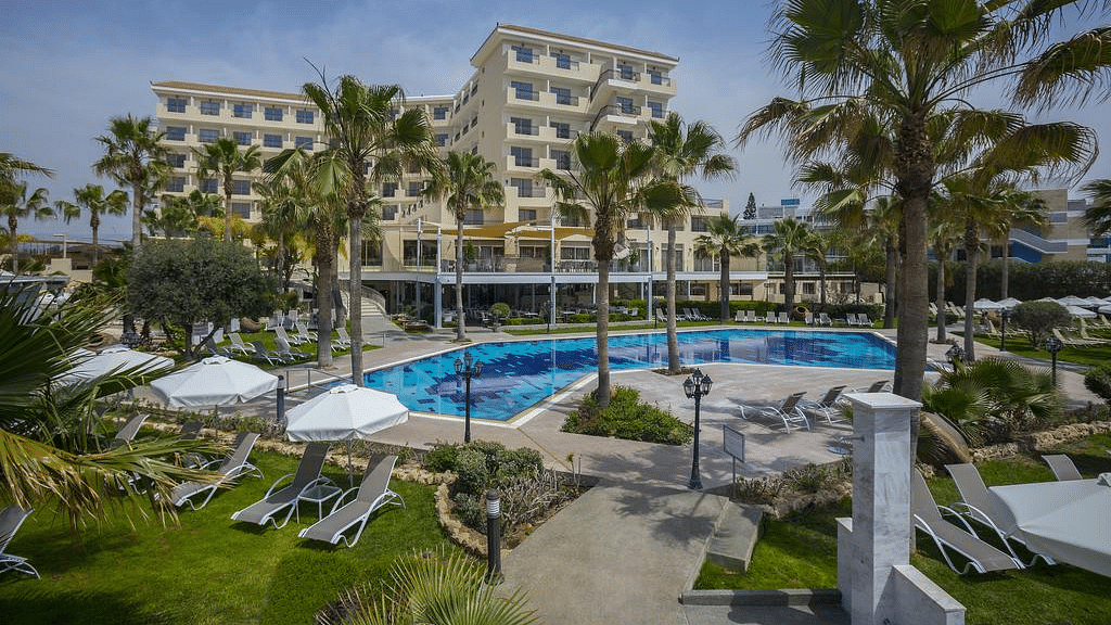 Главное фото отеля Aquamare Beach Hotel & Spa
