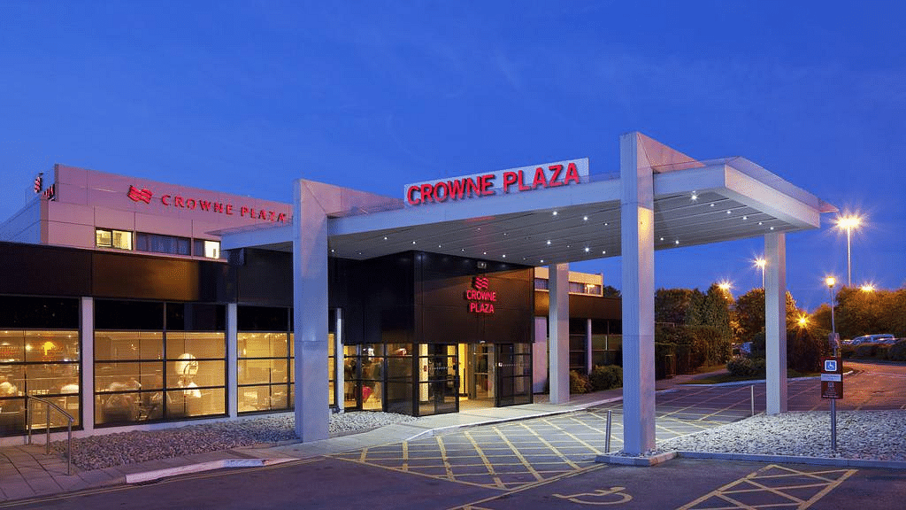 Photo centrale d'hôtel Crowne Plaza Manchester Airport