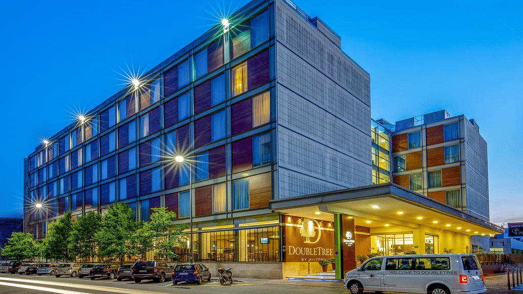 Doubletree by hilton milan thegreeks