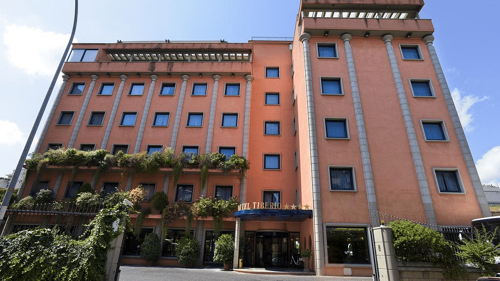 Hotel central photo Grand Hotel Tiberio