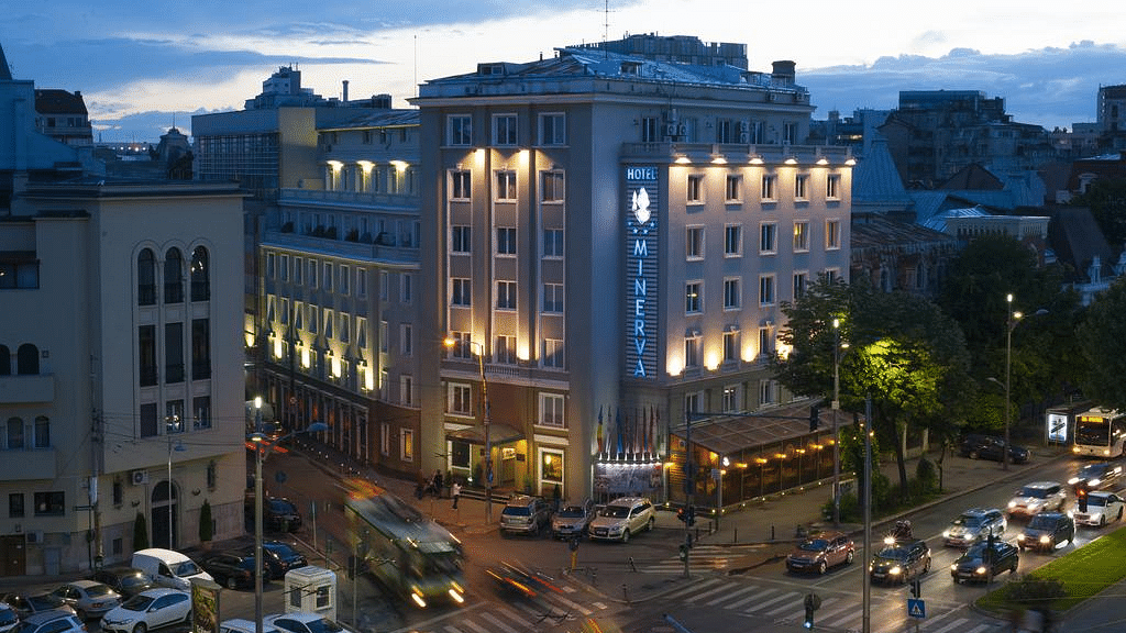 Hotel central photo Hotel Minerva
