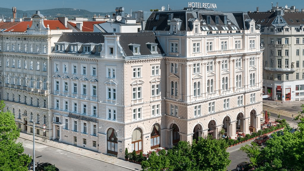 Hotel central photo Hotel Regina