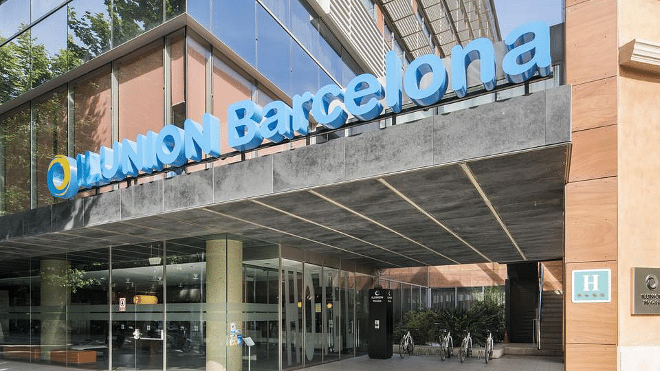 Hotel central photo Ilunion Barcelona