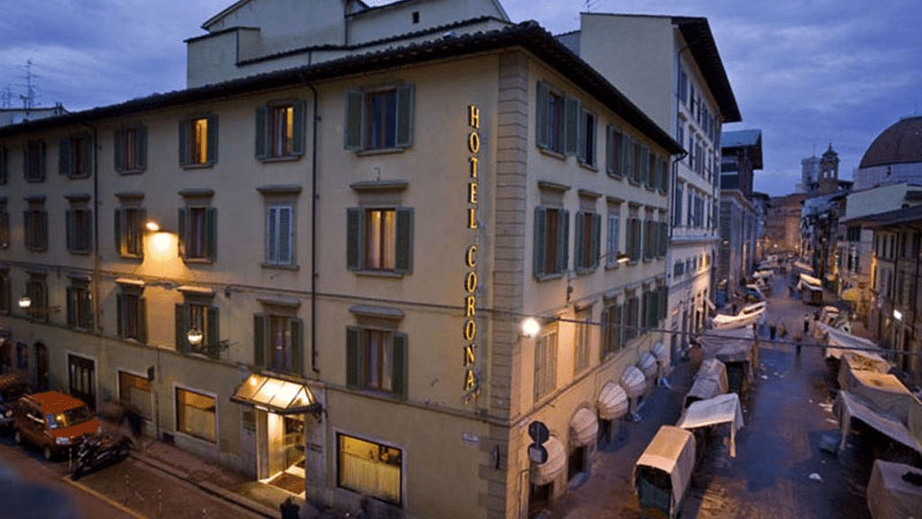 Hotel central photo Corona D'Italia