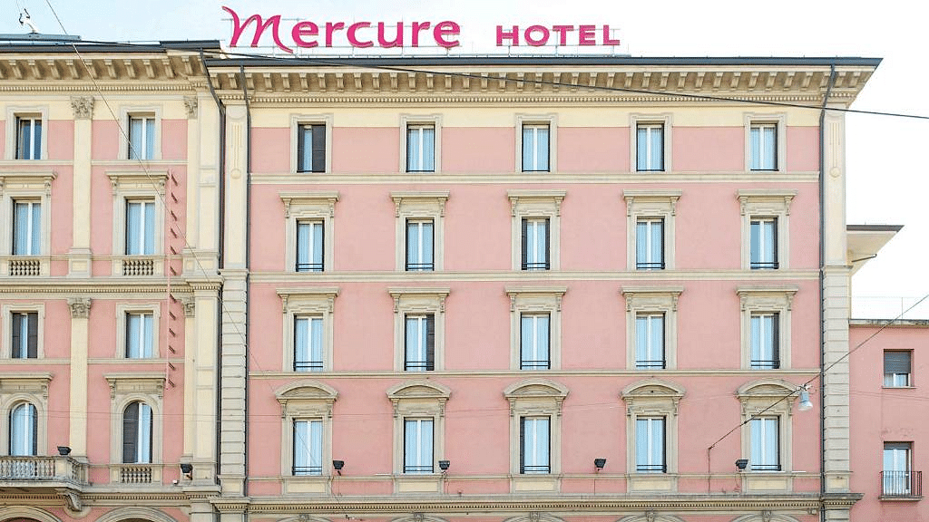 Hotel central photo Mercure Bologna Centro