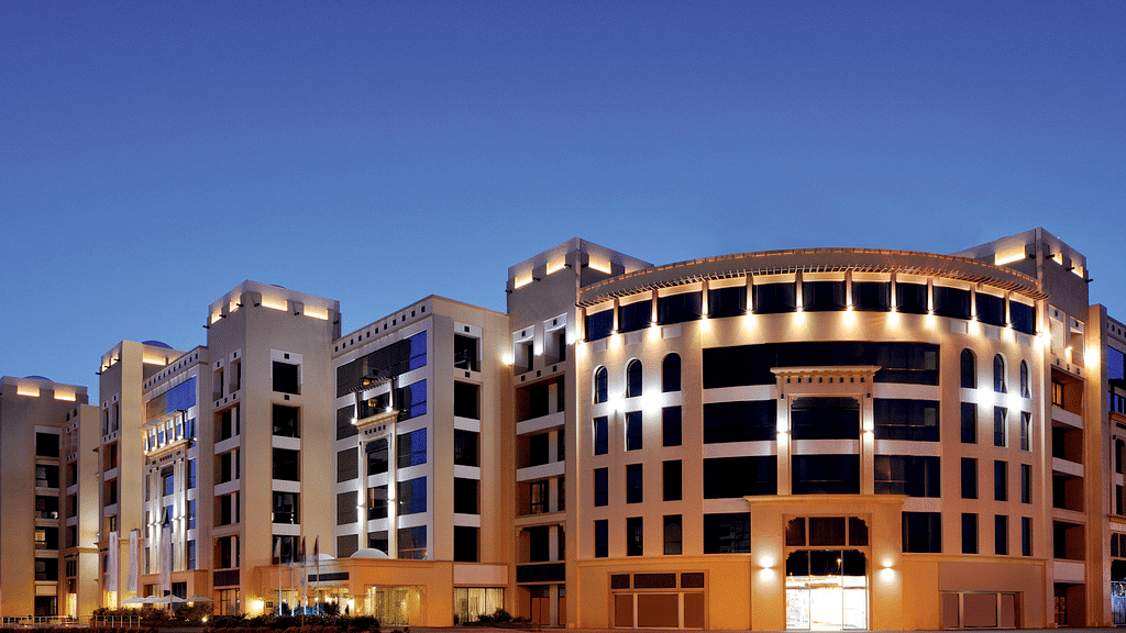Hotel central photo Mövenpick Hotel Apartments Al Mamzar Dubai
