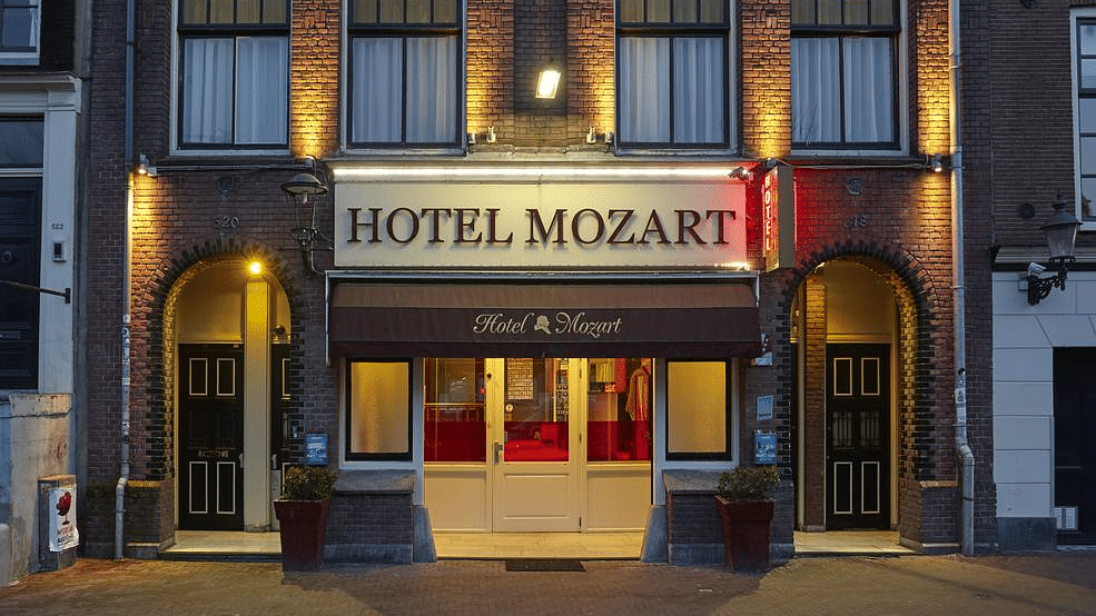 Hotel central photo Mozart Hotel