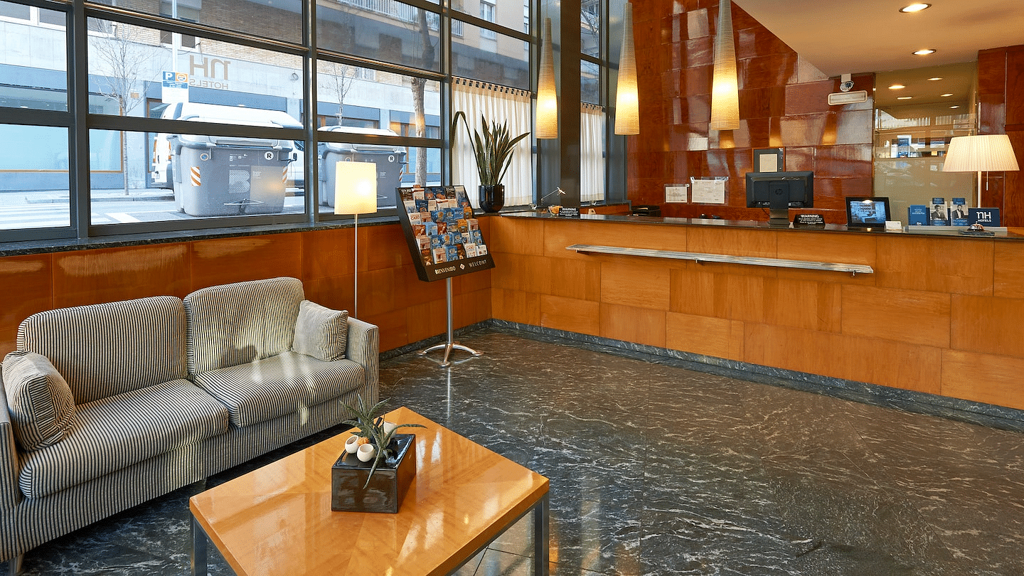 Foto del hotel central NH Barcelona Entenza