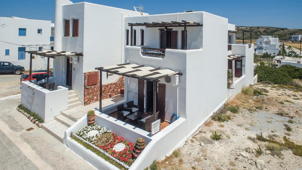 Hotel central photo Niriides Studios