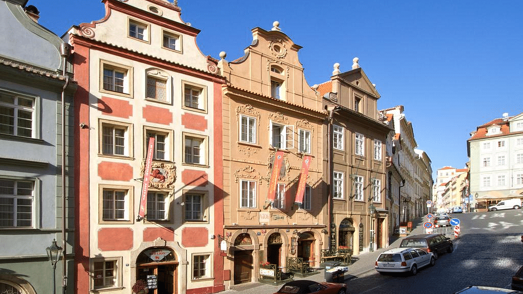 Hotel central photo Red Lion Hotel