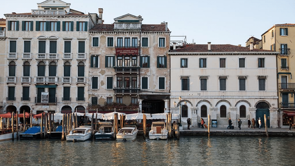 Hotel central photo Riva del Vin BOUTIQUE HOTEL