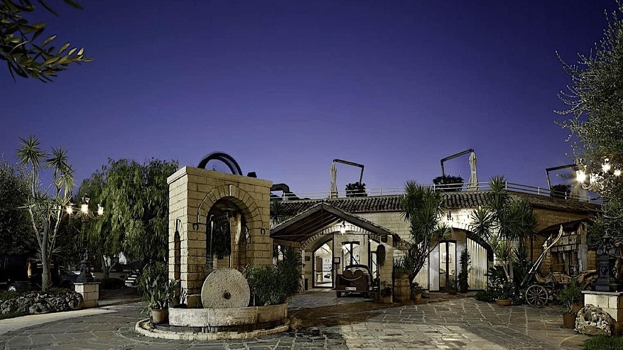 Fotografia centrale dell' hotel UNAHOTELS Regina Bari